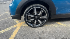 MINI Hatchback 1.5 Cooper Exclusive 5dr Auto Petrol Hatchback